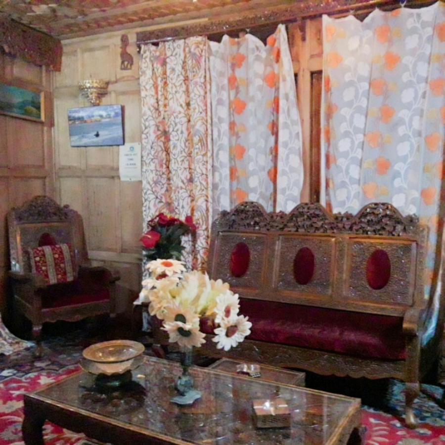New Minar Group Of Houseboats 호텔 Srīnagar 외부 사진