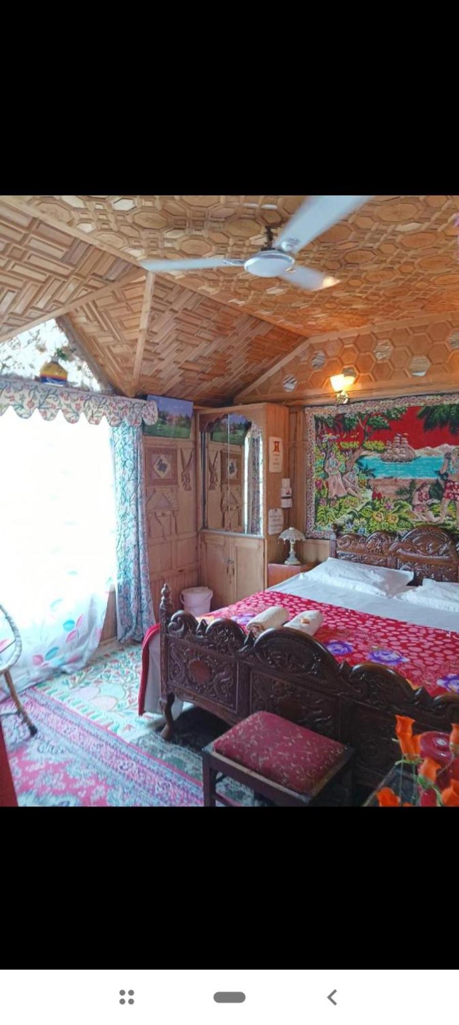 New Minar Group Of Houseboats 호텔 Srīnagar 외부 사진
