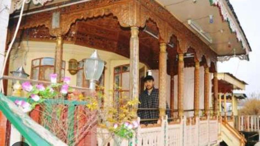 New Minar Group Of Houseboats 호텔 Srīnagar 외부 사진