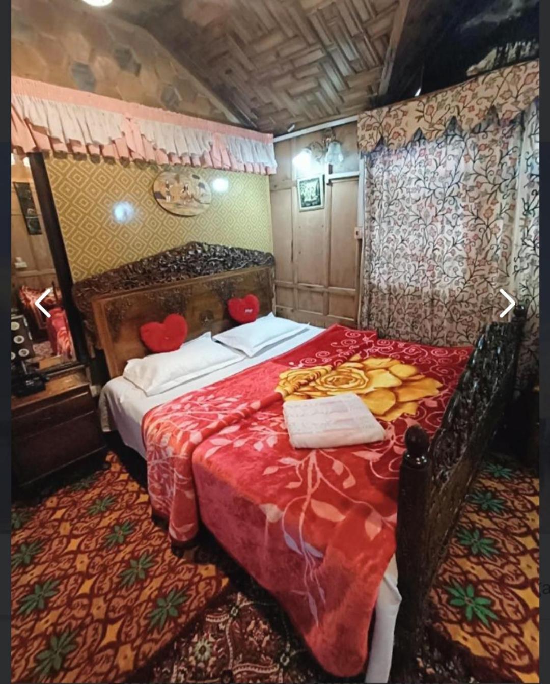 New Minar Group Of Houseboats 호텔 Srīnagar 외부 사진
